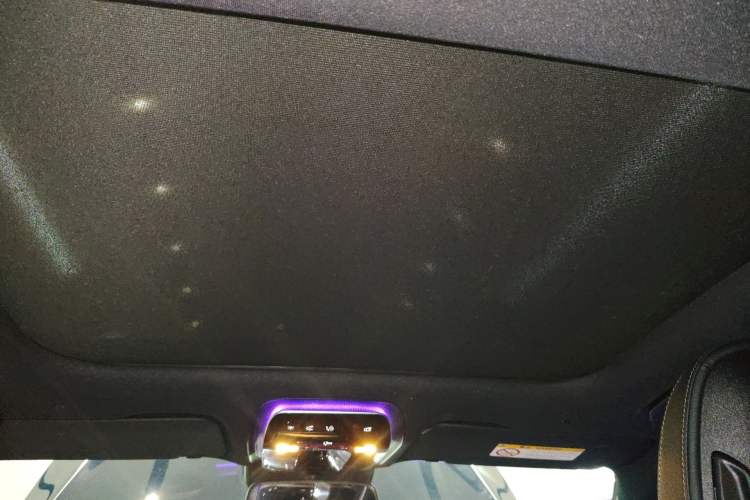 Used Mercedes-Benz C-Class 2025-Year Facelift C 260 L Headliner