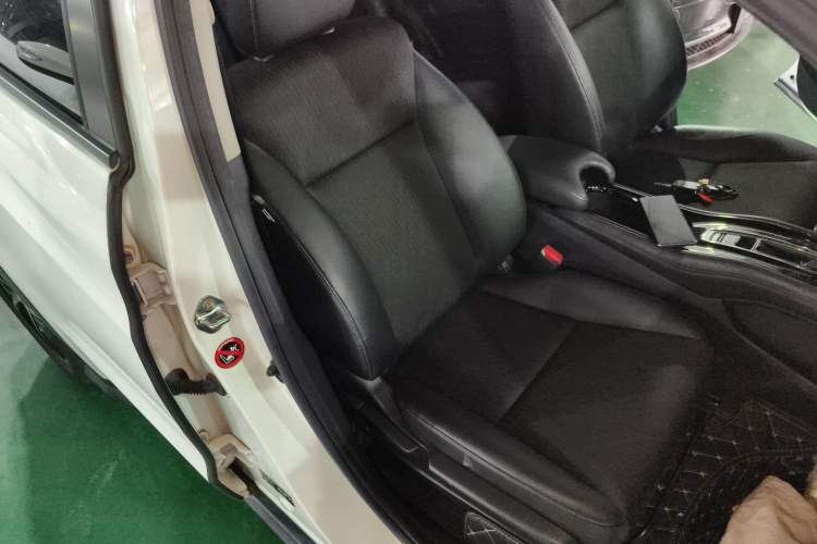 Used Honda Vezel 2020 1.5L CVT Pioneer Edition