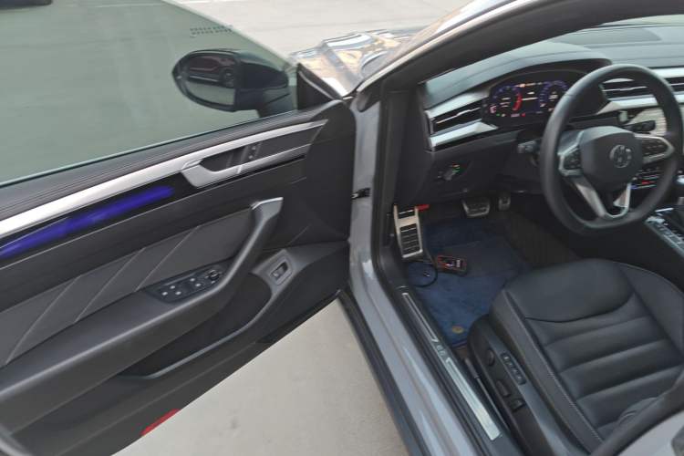 Used Volkswagen FAW-Volkswagen CC 2023 Hunting Vehicle 380TSI Hunter's Heart Edition