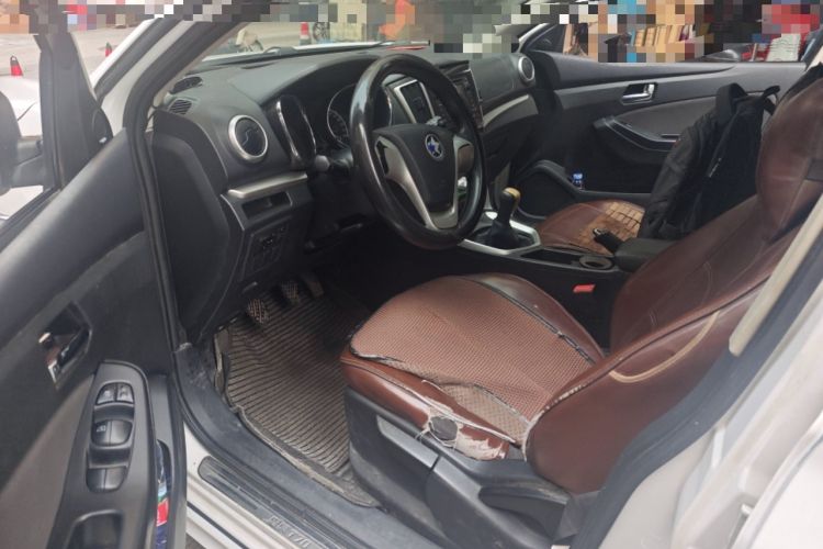 Used Venucia T70 2015 1.6L Manual Ruixing Edition Driver Seat