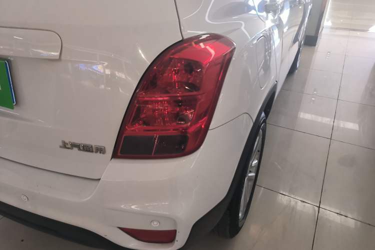 Used Chevrolet Trax 2018 330T Manual Transmission Two-Wheel Drive Comfort Version