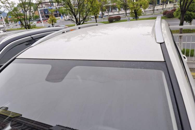 Used Baojun 530 2021 Global Car Anniversary Edition 1.5T Manual Luxury Model 6 Seats Roof