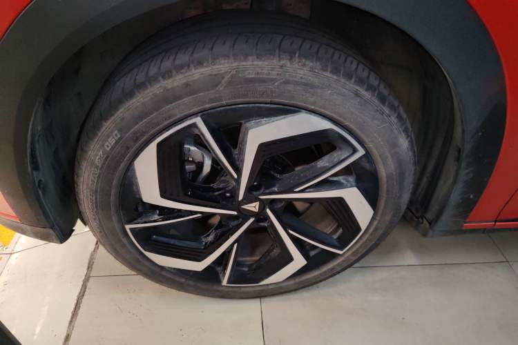 Used Deepal S07 2024 215Max Qiankun Intelligent Driving ADS SE Range-Extended Version
