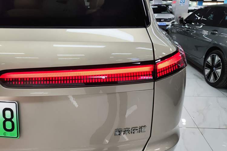 Used ONVO Luxeed L90 2025 Model—Ultra Six-Seater Version