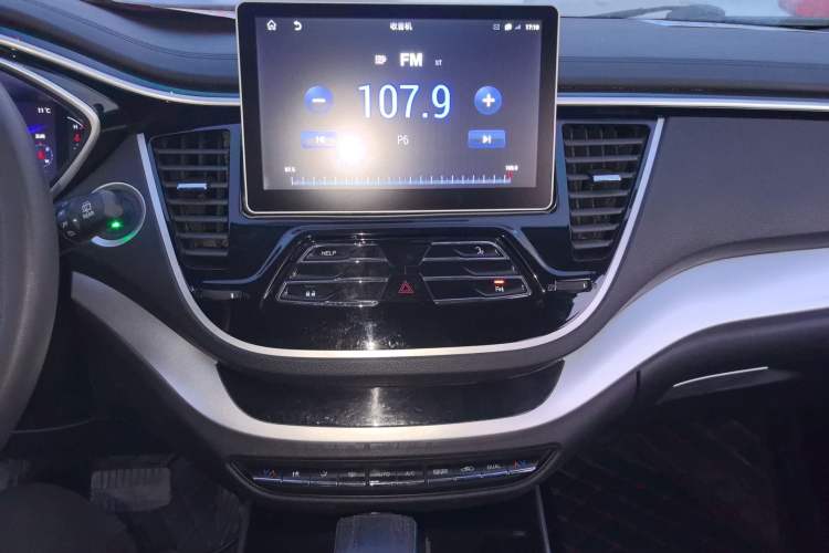 Used Soueast DX7 2019 1.5T Automatic Smart Connect Flagship Edition China VI Standard
