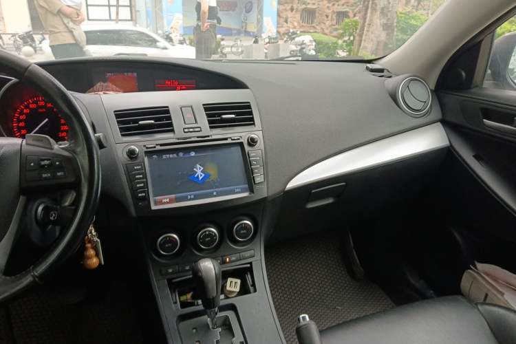 Used Mazda 3 2012 Hatchback 2.0L Automatic Luxury Model Audio And AC Panel