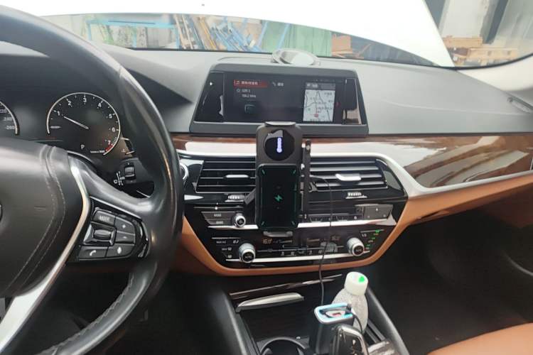 Used BMW 5 Series 2018 528Li Launch Special Edition Audio And AC Panel