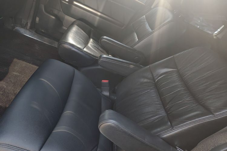 Used Honda Elysion 2015 2.4L VTi-S Prestige Edition Left Rear Seat