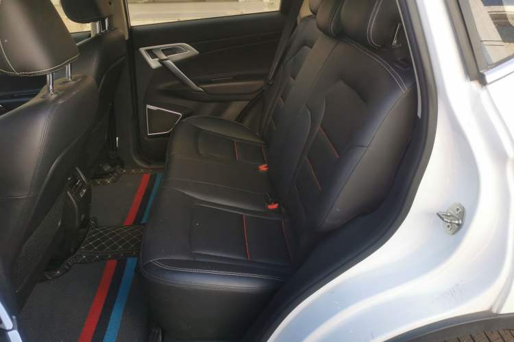 Used Geely Auto Emgrand X7 Sport 2018 1.8TD Automatic Two-Wheel Drive Zhiya Model