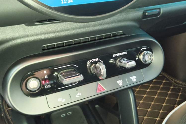 Used MINI Electric COOPER 2025 456km COOPER E Classic Style
