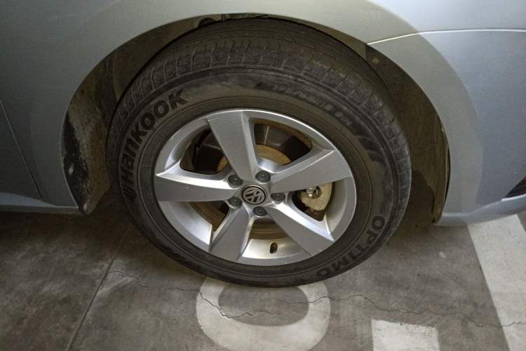 Used Volkswagen Lavida 2015 1.6L Automatic Fashion Edition