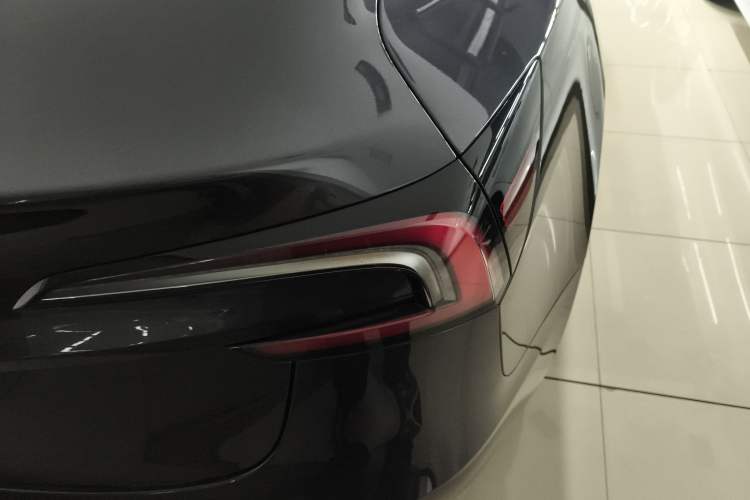 Used Tesla Model 3 2025 Model Revised Long-Range Rear-Wheel-Drive Version Right Rear Taillight
