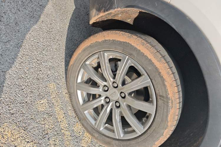 Used Cadillac XT4 2020 28T Two-Wheel-Drive Leading Version Right Rear Wheel Hub