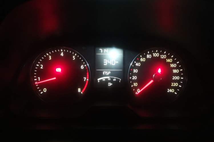 Used Volkswagen Lavida 2013 Restyled Classic 1.6L Manual Comfort Edition
