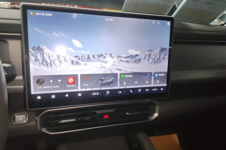 Used JETOUR Traveler 2023 1.5T Two-Wheel Drive Discovery PRO Audio And AC Panel