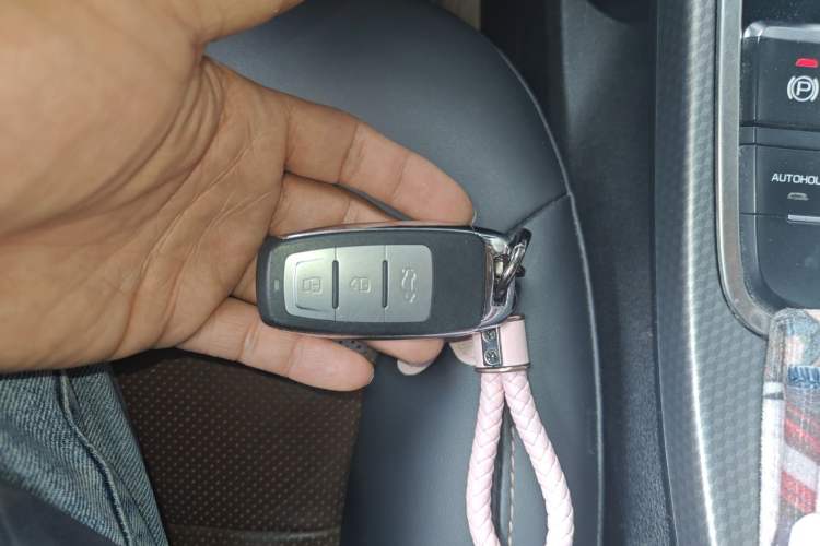 Used Geely Auto Emgrand GS 2017 Sport Edition 1.3T Automatic Smart Connectivity Model Vehicle Key