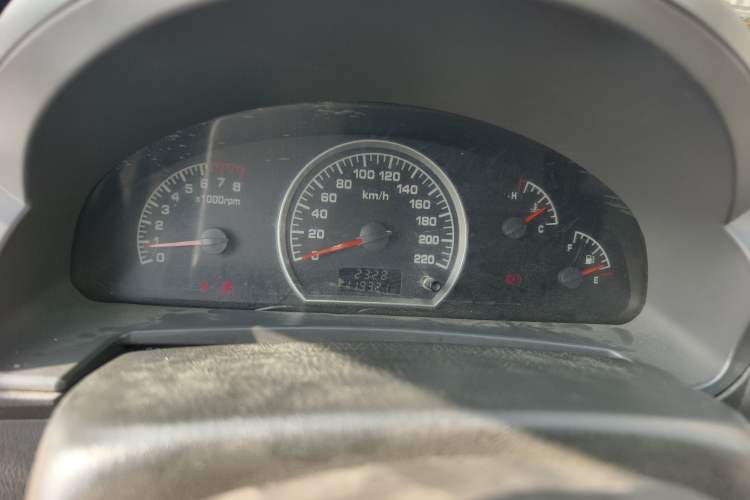 Used Lifan Auto 520 2011 520 Navigation Edition 1.3L Comfort Version
