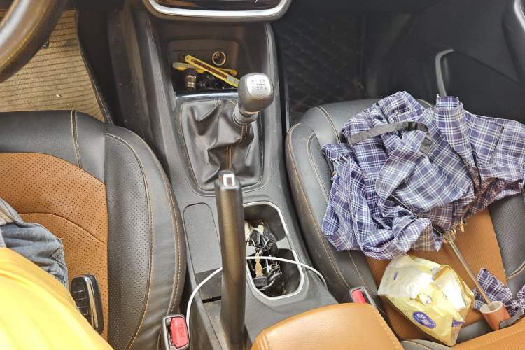 Used Wuling Hongguang S3 2018 1.5L Manual Luxury Model China V Standard Gear Lever