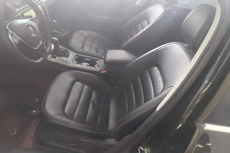 Used Volkswagen Passat 2016 1.8T Government Procurement Version (CEA Engine + 6AT)
