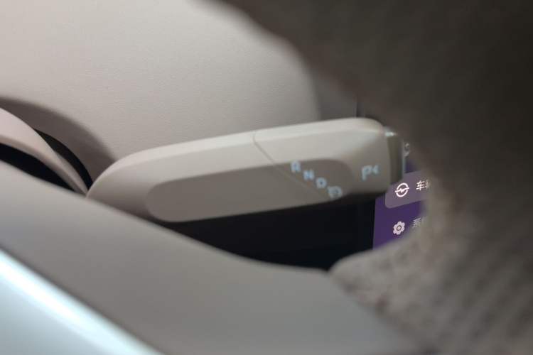 Used Avatr 07 2024 Max Extended-Range Edition Gear Lever