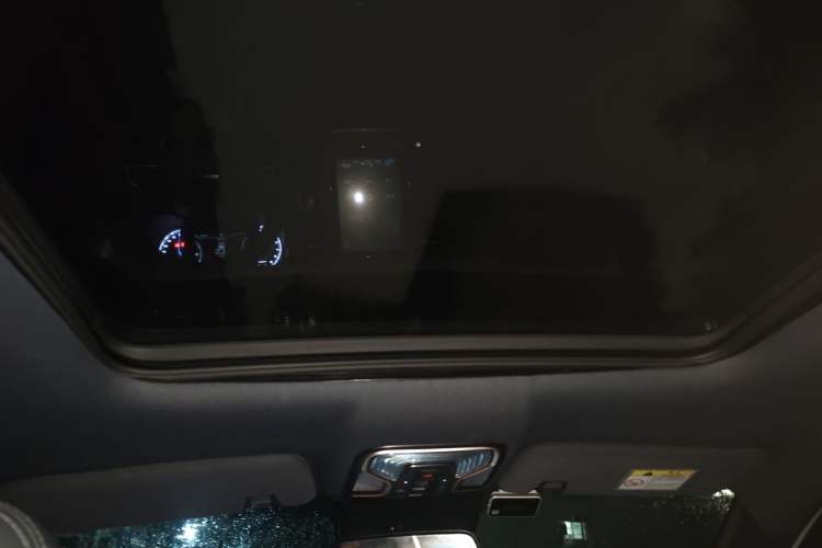 Used CHANGAN OSHAN COS1 2018 1.5T Automatic Smart 6-Seater
