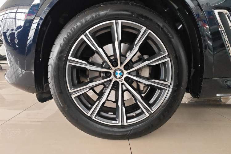 Used BMW X5 2022 Restyled xDrive 30Li Luxury Version M Sport Package