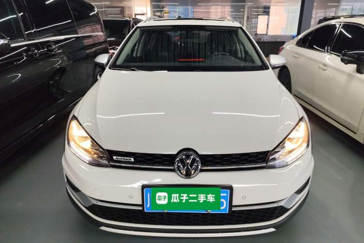 Used Volkswagen Golf 2019 1.8TSI Travel Edition