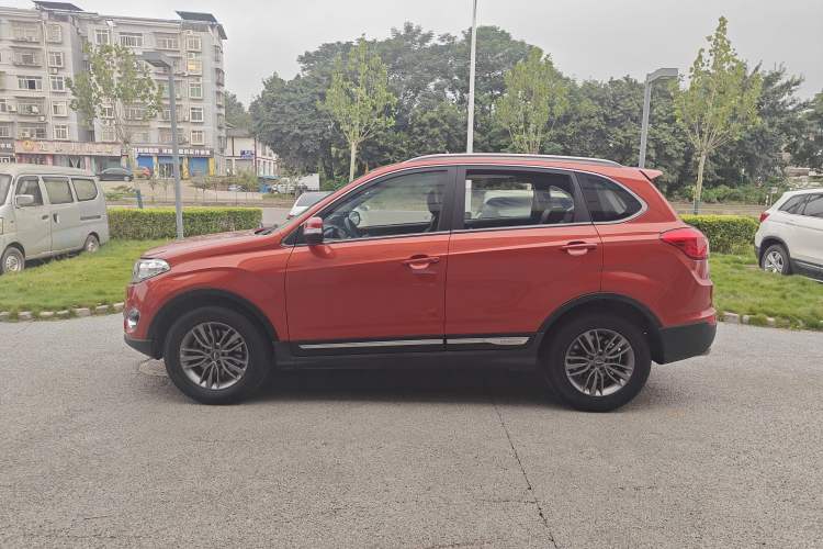 Used Chery Tiggo 5 2015 2.0L CVT Jiayue Edition

