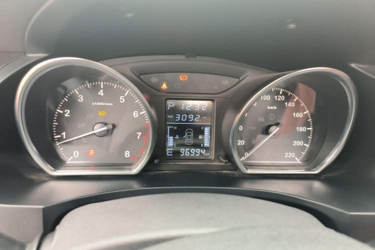 Used Zotye T600 2015 2.0T DCT Prestige Edition Instrument Cluster