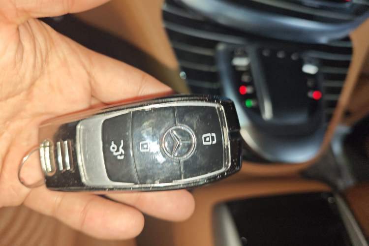 Used Mercedes-Benz V-Class 