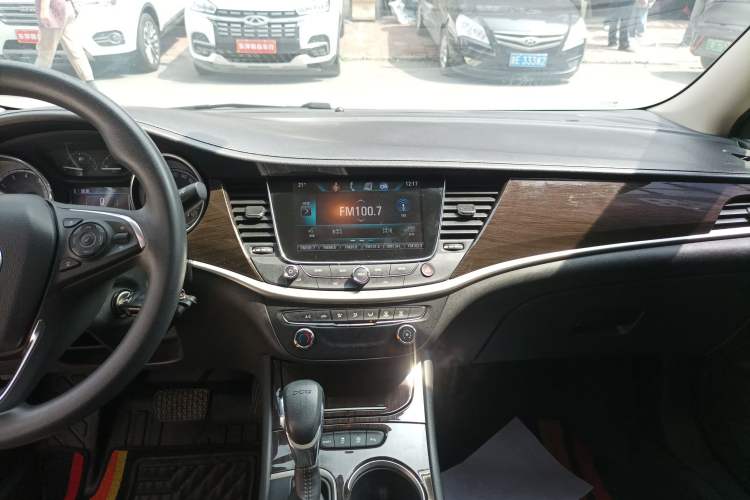 Used Buick Verano 2019 Sedan 20T Dual-Clutch Leading Model