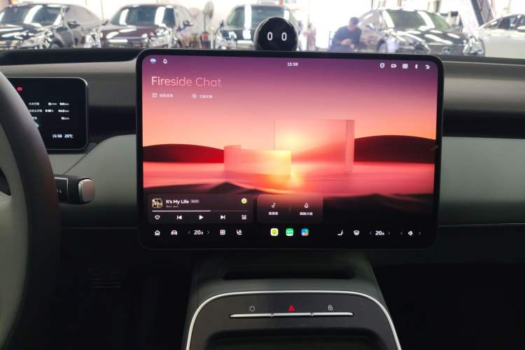 Used Nio ET5T 2025 75 kWh Touring
