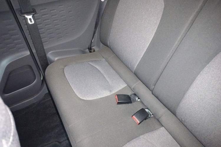 Used Wuling Hongguang MINIEV 2021 Macaron Premium Model – Lithium Iron Phosphate Left Rear Seat