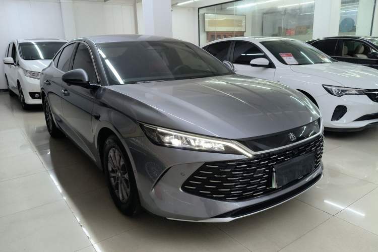 Used BYD Qin L 2025 DM-i Smart Drive 80KM Leading Model
