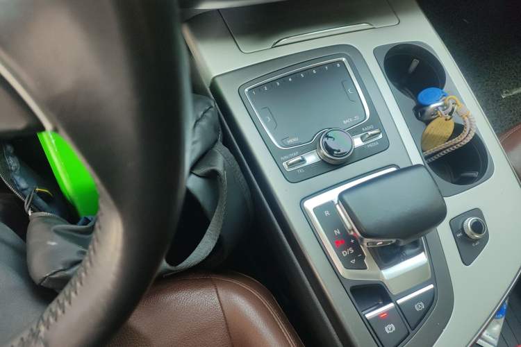 Used Audi Q7 2018 40 TFSI Comfort Model