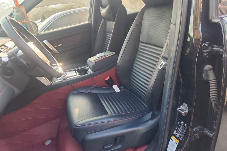 Used Land Rover Discovery Sport 2020 249 PS R-Dynamic Performance Edition
