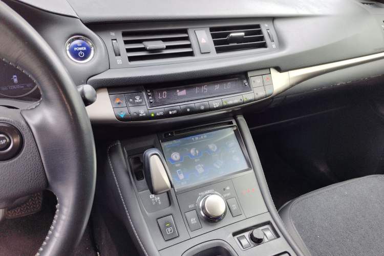 Used Lexus CT 2014 CT200h Elite Edition Monochrome Audio And AC Panel