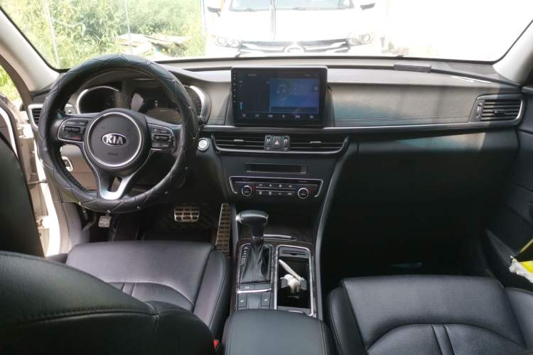 Used Kia K5 2016 2.0L Automatic LUX
