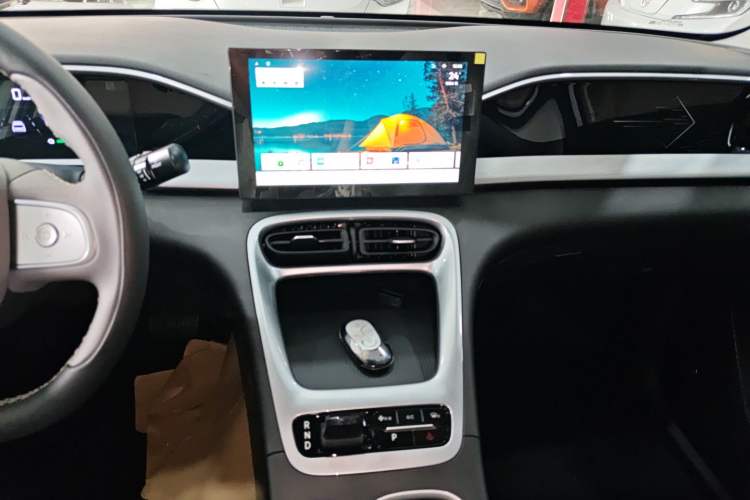 Used Geely Galaxy Geome 2026 Model 310km Youth Edition Audio And AC Panel