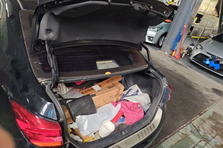 Used Toyota Levin 2016 Dual-Engine 1.8H GS E-CVT Elite Model with Sunroof