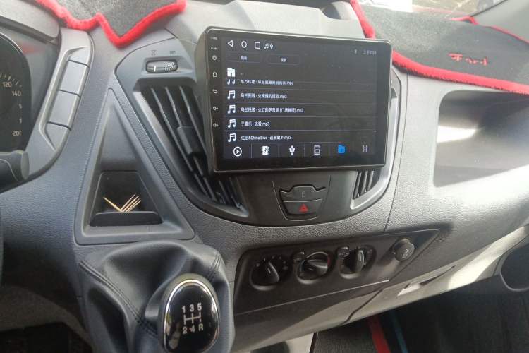 Used Ford Transit 2019 2.0T Diesel Multi-Purpose Commercial Vehicle Short Wheelbase Low Roof 6-Seater China VI Standard