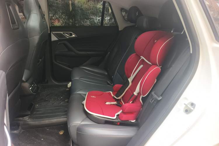 Used Roewe RX5 New Energy 2023 eRX5 Super Hybrid Prestige Edition Left Rear Seat