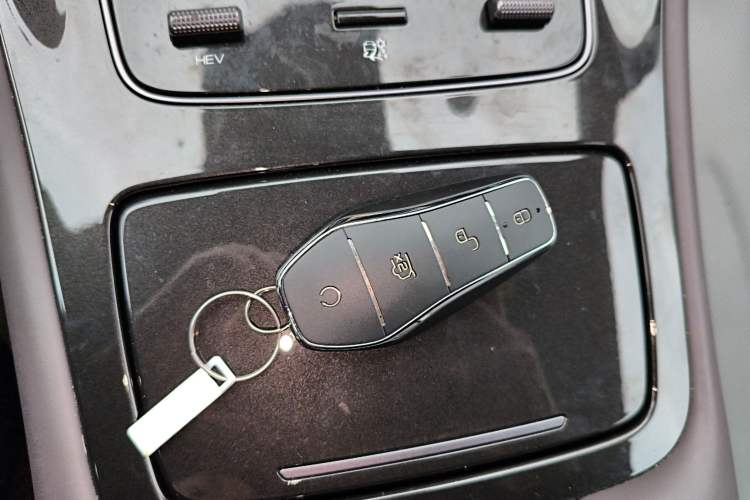 Used BYD Frigate 07 2023 DM-i 100KM Flagship Model
