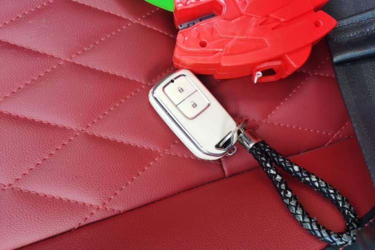 Used Honda Fit 2022 1.5L CVT Trendy Sunroof Edition Vehicle Key