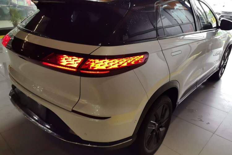 Used XPeng G3 2022 G3i 460N+ Rear Right 45 Deg