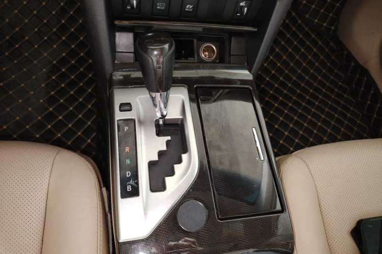 Used Toyota Camry 2012 Luxurious Edition 2.5HG Zunrui