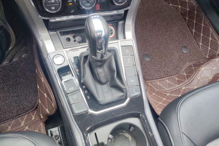 Used Volkswagen Passat 2017 330TSI DSG Luxury Edition
