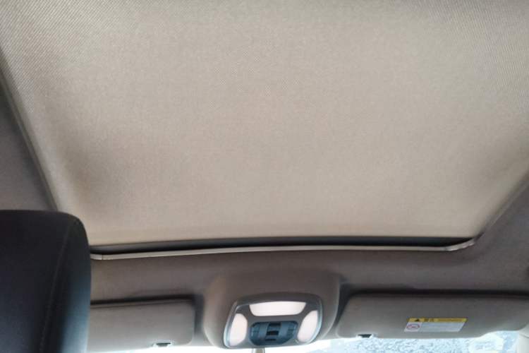 Used Zotye T700 2017 1.8T Dual-Clutch Prestige Model Headliner