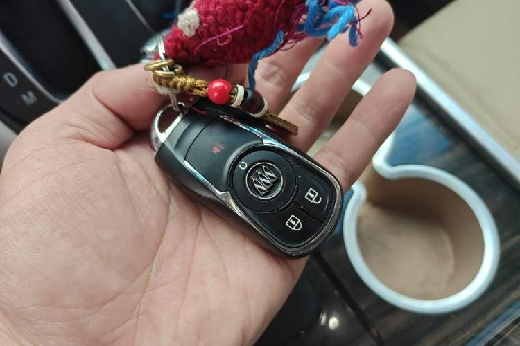 Used Buick GL8 2017 ES 28T Comfort Model China V Standard