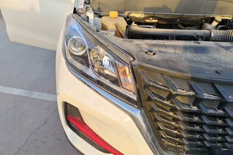 Used Dongfeng Fengon 500 2022 1.5L Manual Enjoyment Model Right Front Headlight